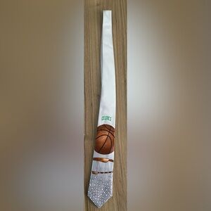 Vintage 1987 Belle Neckwear Celtics Basketball Tie